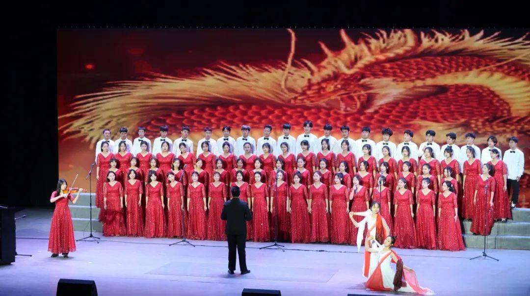 她11岁嫁表哥,因太漂亮被印1元人民币上,高寿90岁,名字熟悉